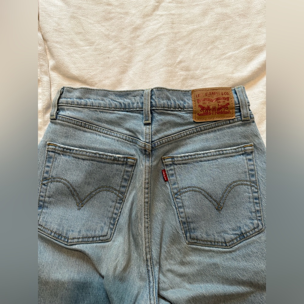 Levi’s Ribcage Straight Jeans